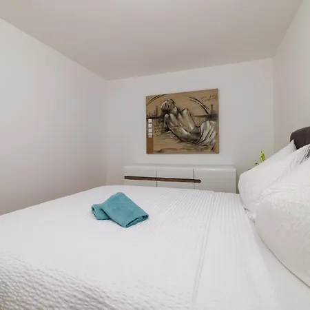 Lucia Apartament Crikvenica